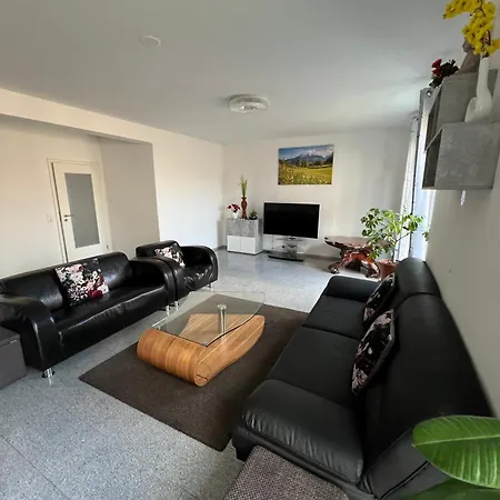 Vakantiehuis Modernes Doppelhaus Mit Dachterrasse Und Garten